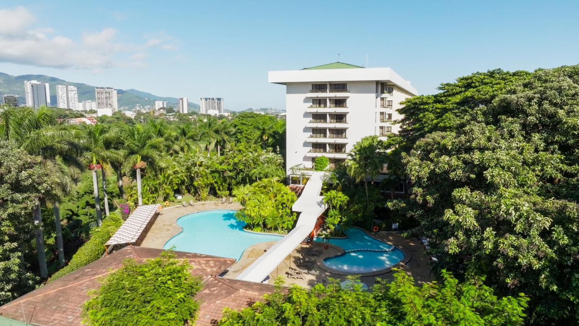 Barceló Hotel 5*
